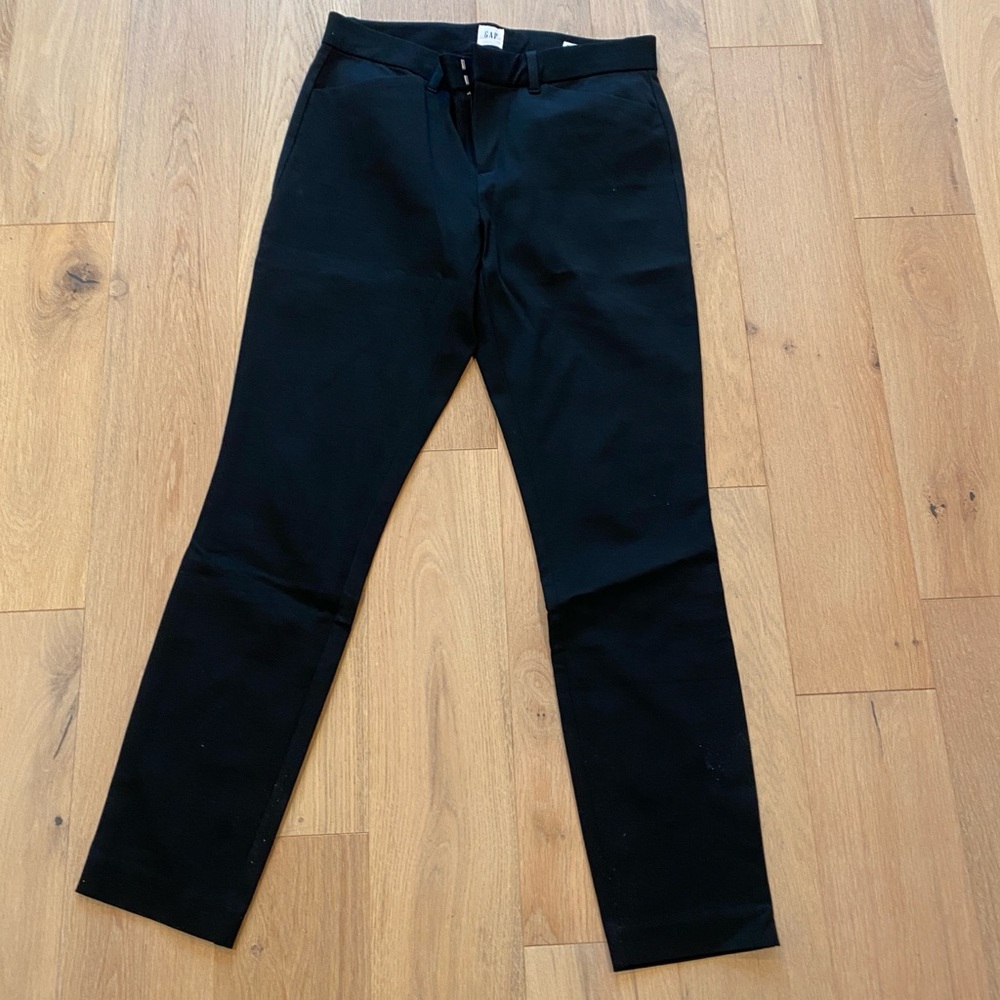 Brand New Black Skinny Ankle Pants, size 4, Gap
